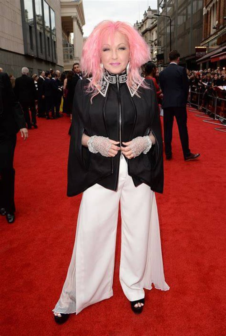 Cyndi Lauper’s Style Over the Years Cyndi lauper, Style icon, Style