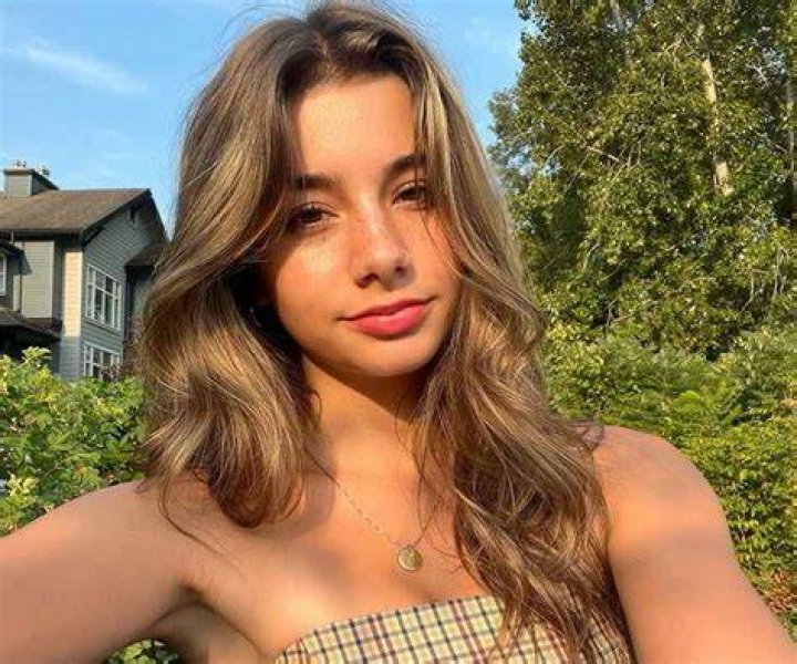 Mikayla Campinos Bio, Net worth, Wiki, Age, Height, Boyfriend