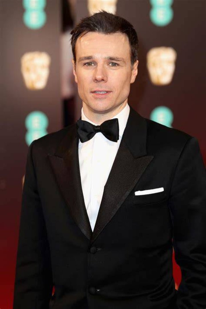 Rupert Evans Biography IMDb